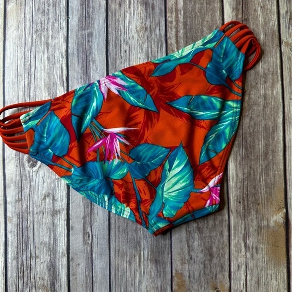 Xhilaration Swim Small Women's Bikini Bottoms Bathing Suit Swimsuit Red Tropical - Picture 2 of 9